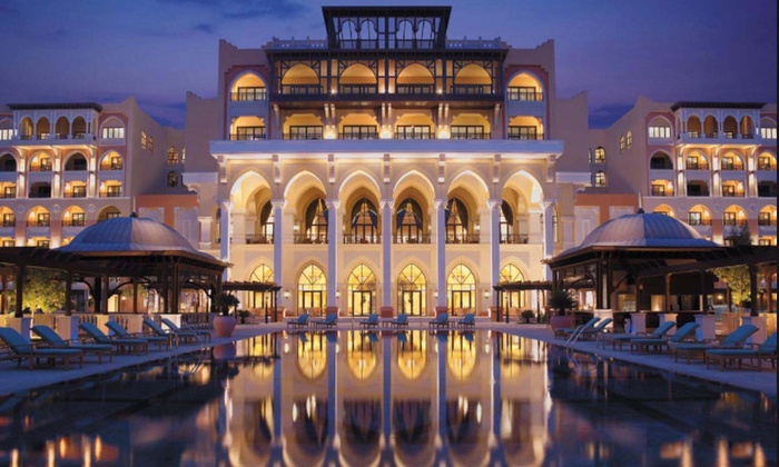 Pool and Beach Access with AED 100 to Spend on Food and Drinks at Pool Bar – Shangri-La Abu Dhabi
